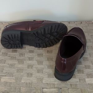 Old Navy Burgundy Flats with Rugged Sole and Leather Finish